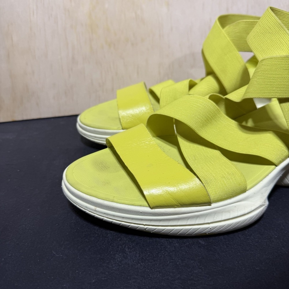 Sorel Explorer Blitz‎ Stride sandals Vibrant Neon Yellow - Picture 4 of 8